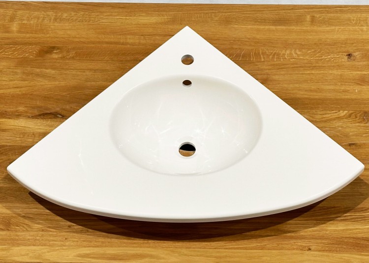 6015b3a956d74df9a9d1a805bd62ef74